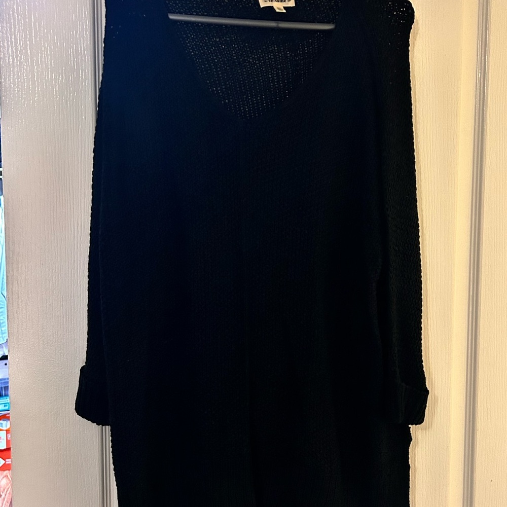 NWT Eesome Black Knit Sweater